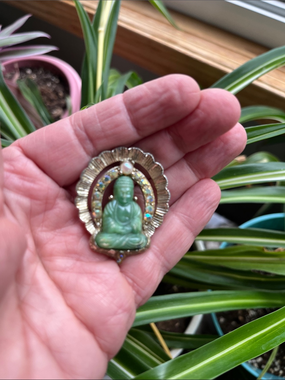 Vtg BUDDHA Faux Jade Brooch Gold Tone W/Rhinestones & Pearl  **READ**